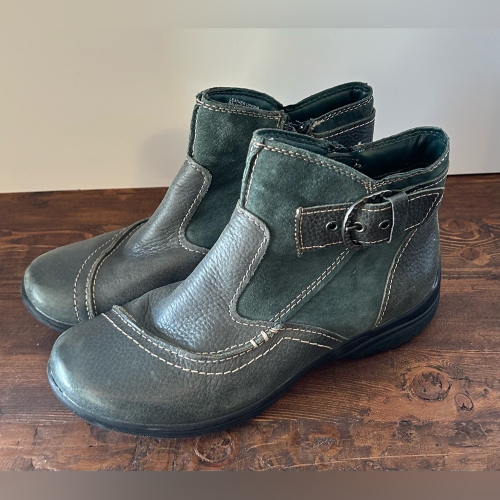 Earth Origins Dayton Boots Women's Green Suede‎ Leather Comfort Booties 6.5.